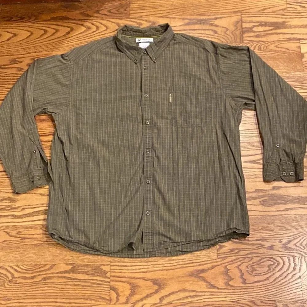 Columbia Micro Plaid Button Down XXL